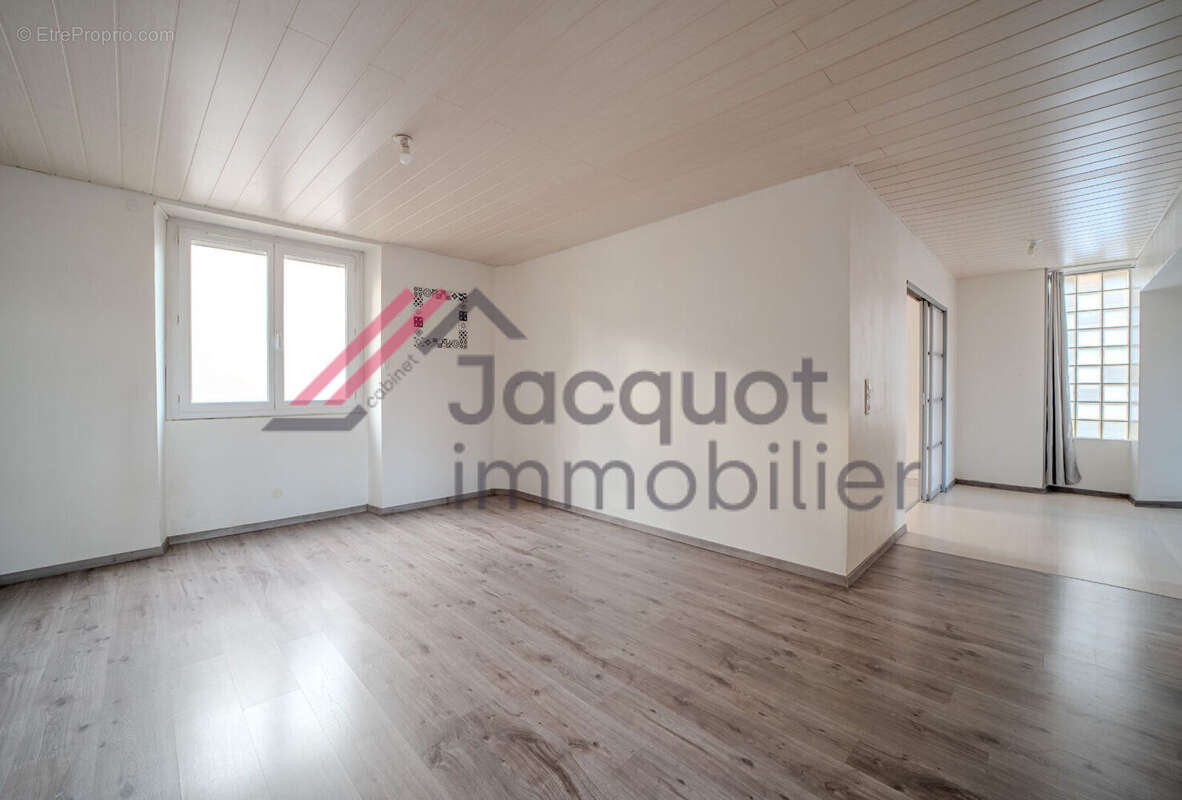 Appartement à CHAMPAGNOLE
