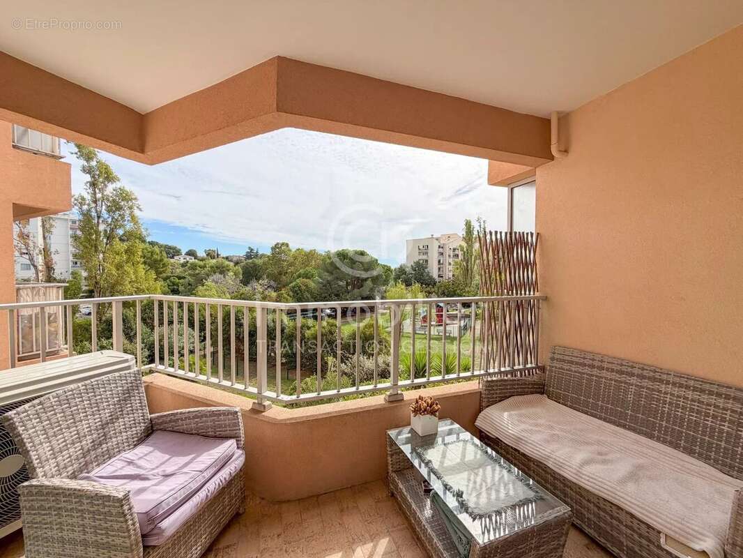 Appartement à LE CANNET