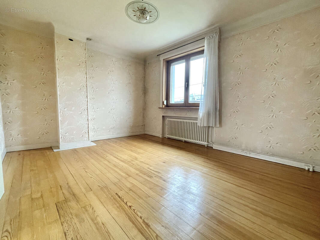 Maison à SAINT-QUENTIN