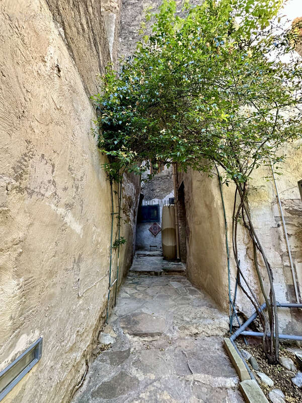 Maison à FABREZAN