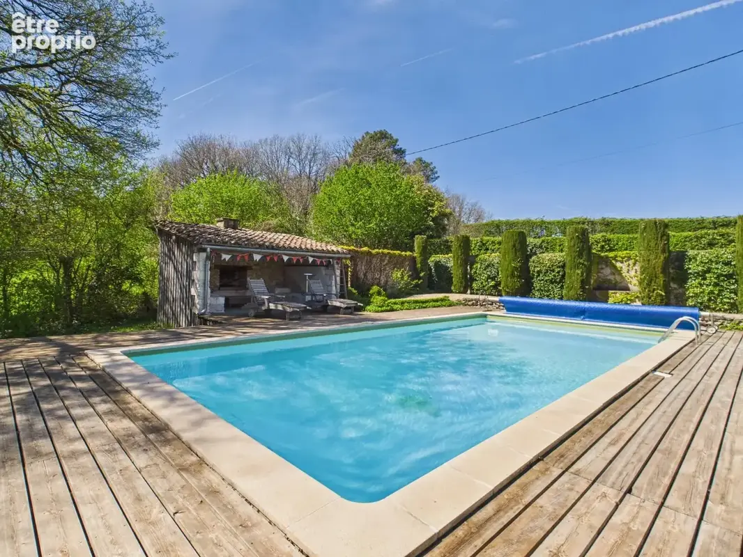 Propriété d’exception avec piscine et dépendances - photo 2
