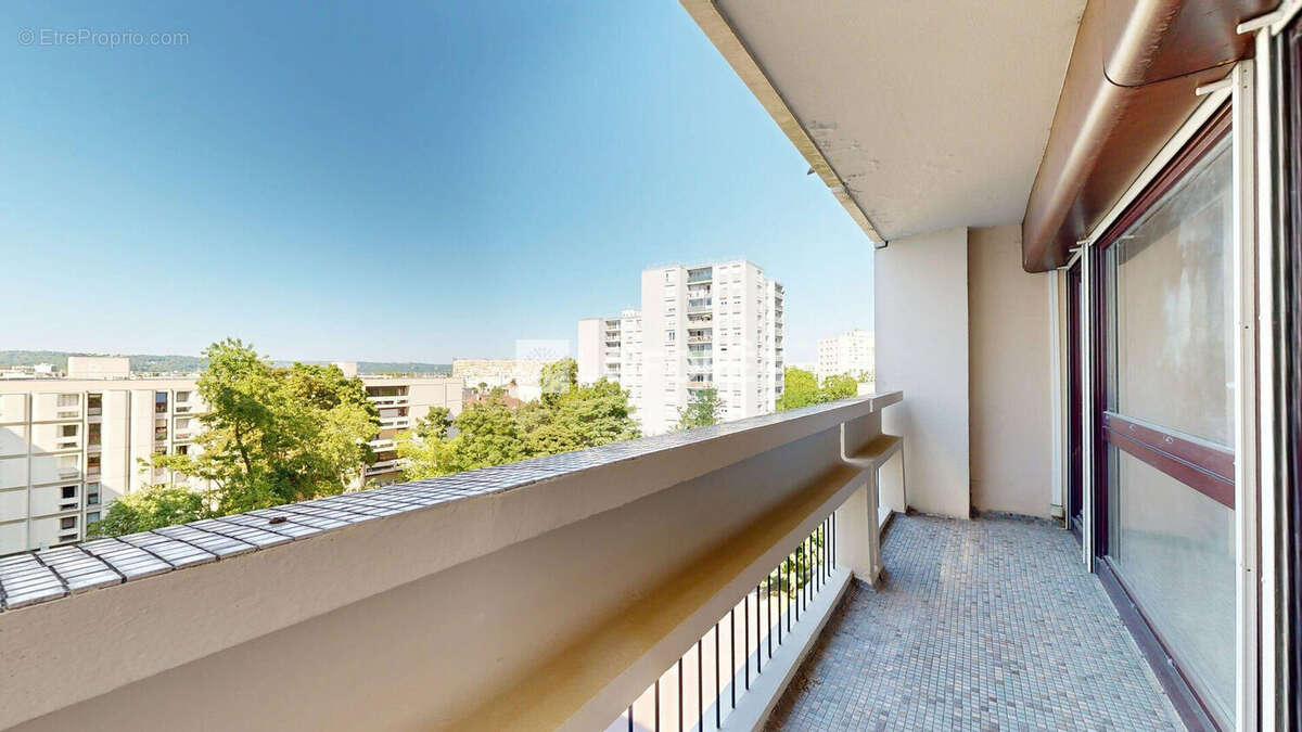 NANTERRE - Appartement 3 pièces avec balcon, parking et cave. - photo 7