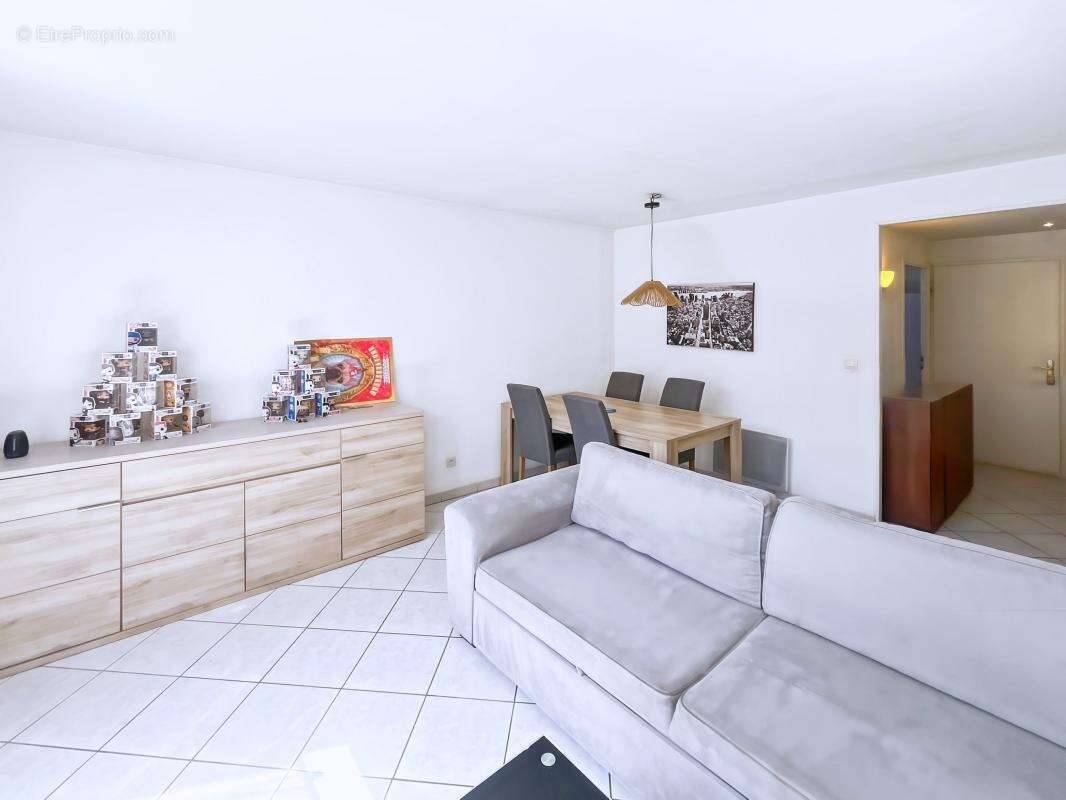  Appartement Duplex 2 Chambres avec Jardin Privatif  Proche Écoles, Commerces, Centre Commercial et Toutes Commodités - photo 3