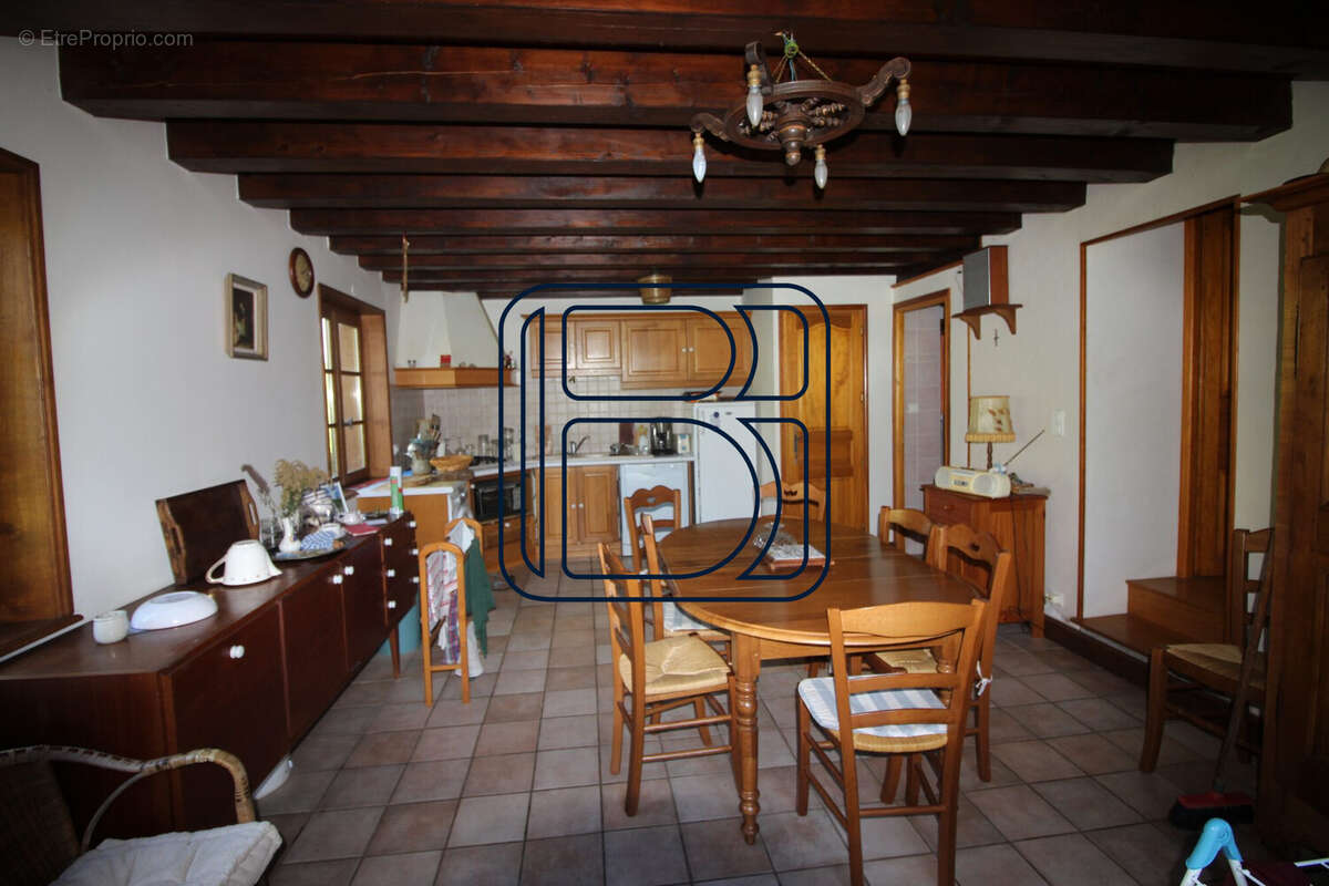 Maison à CUNLHAT