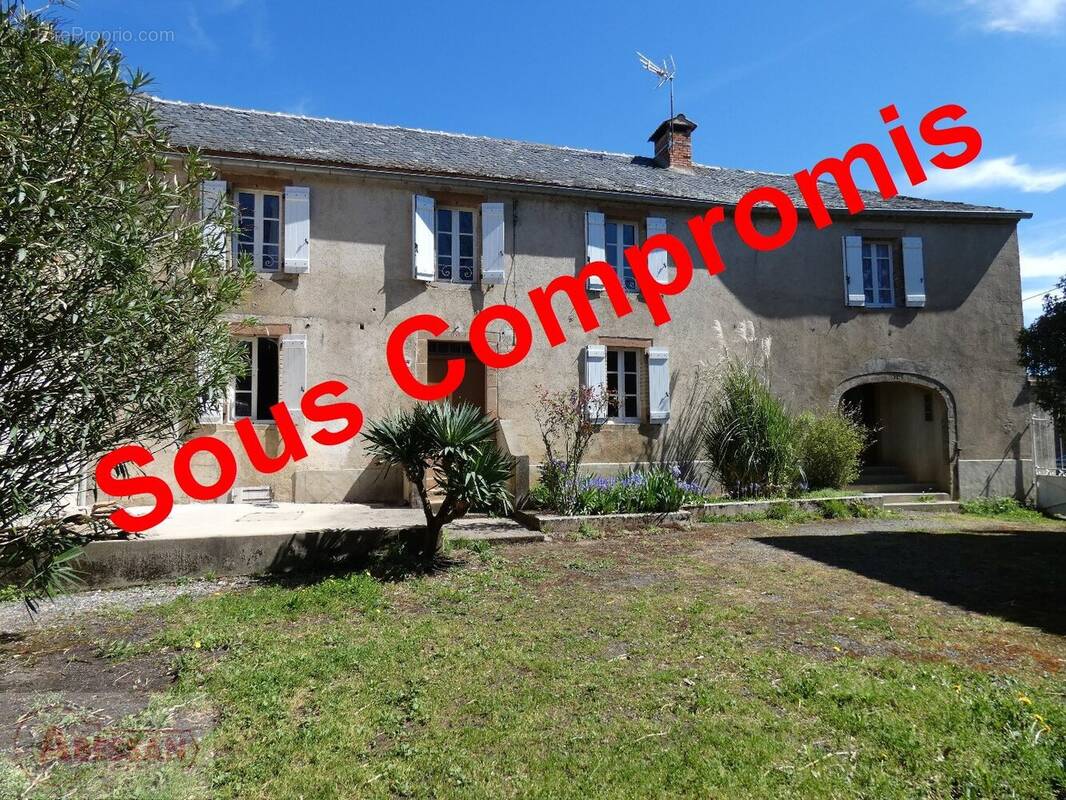 Maison à LAPARROUQUIAL