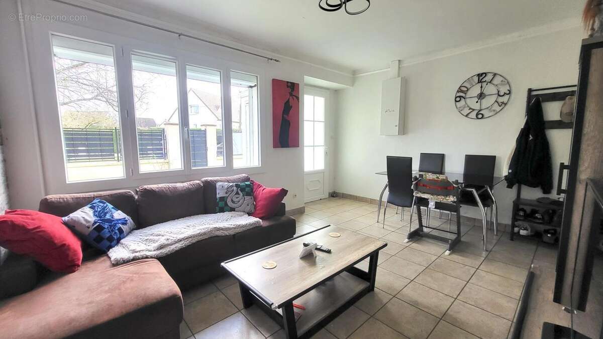 Maison à CHOISY-AU-BAC