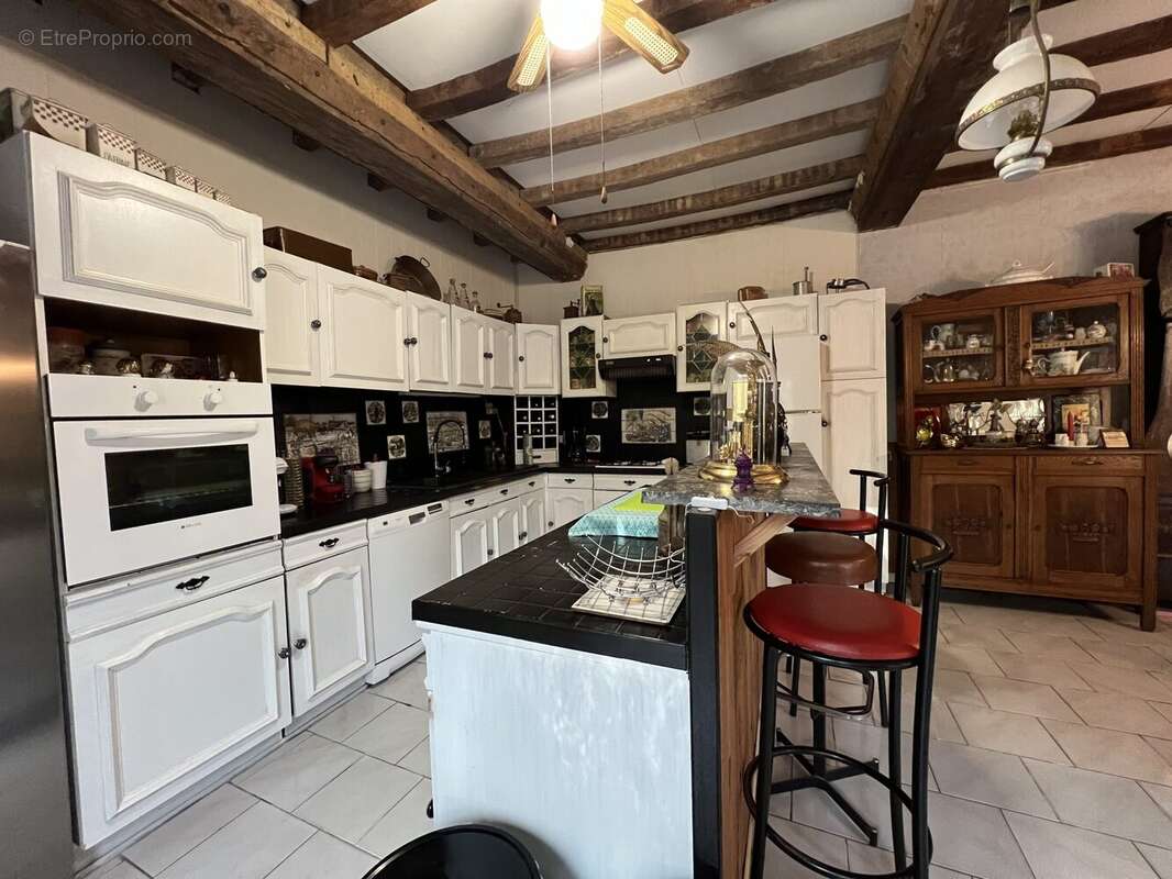 Maison à MEZIDON-CANON