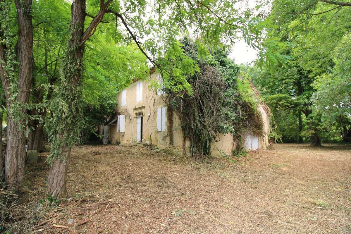 Maison 198 m² à Riguepeu  - photo 3