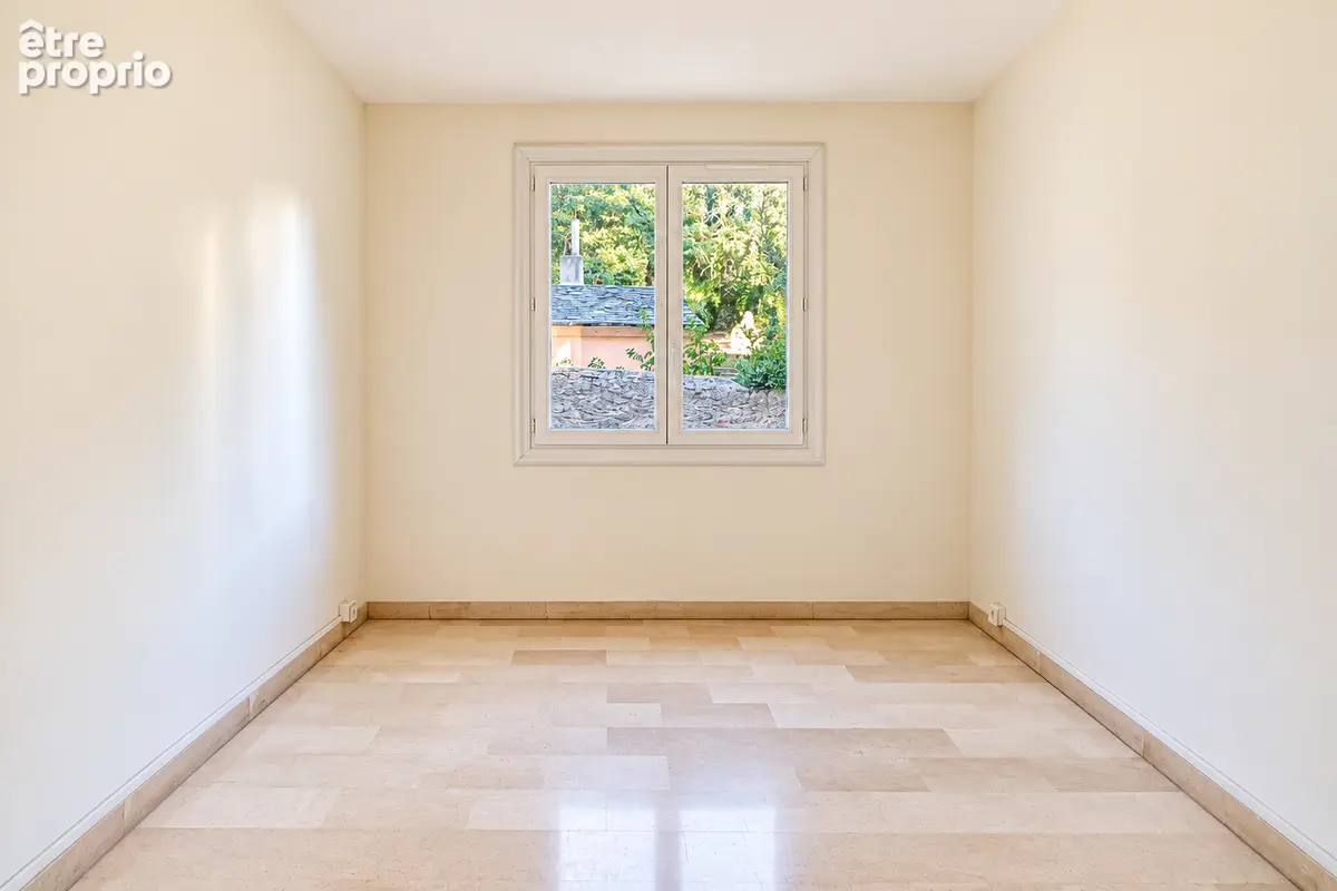 Appartement 79m² à bastia - photo 4