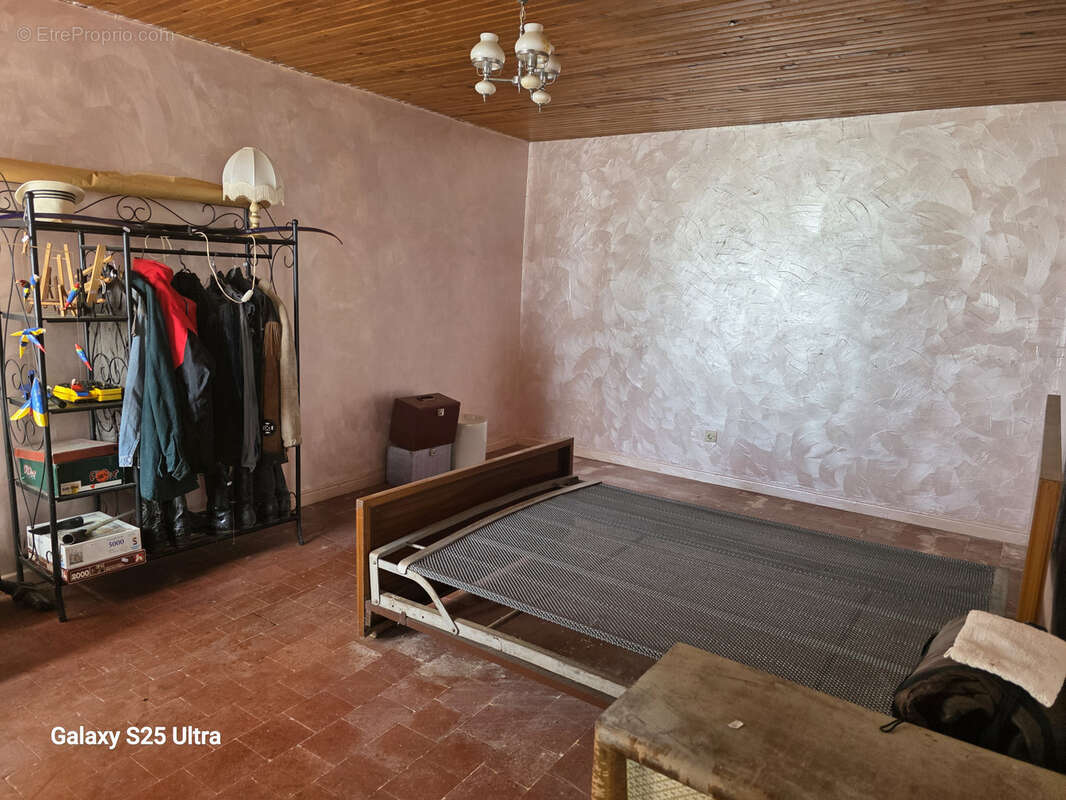 Maison à CHALIVOY-MILON