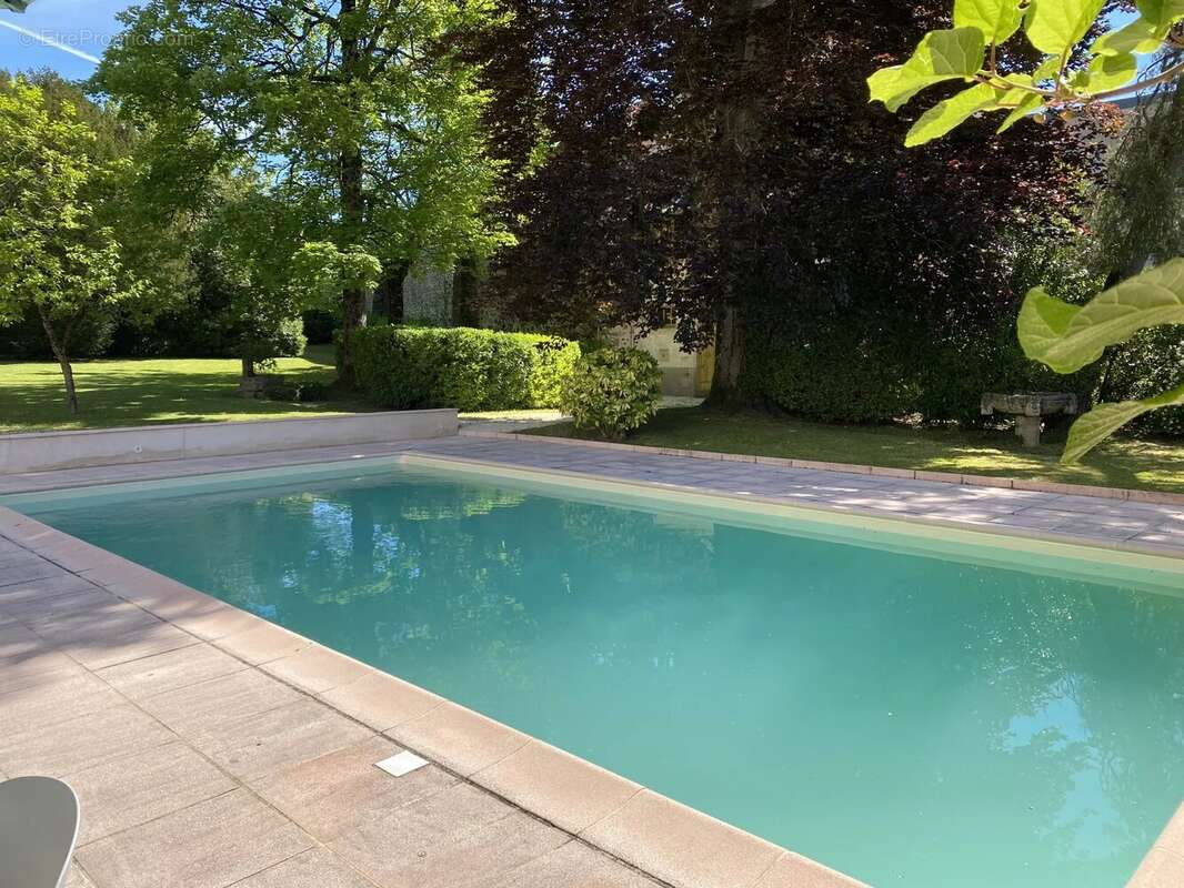 Maison à SAINT-JUNIEN