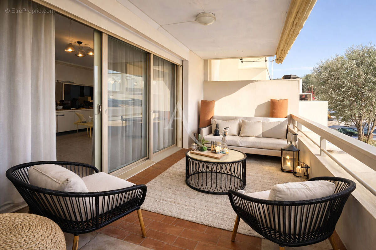 Appartement à LE CANNET