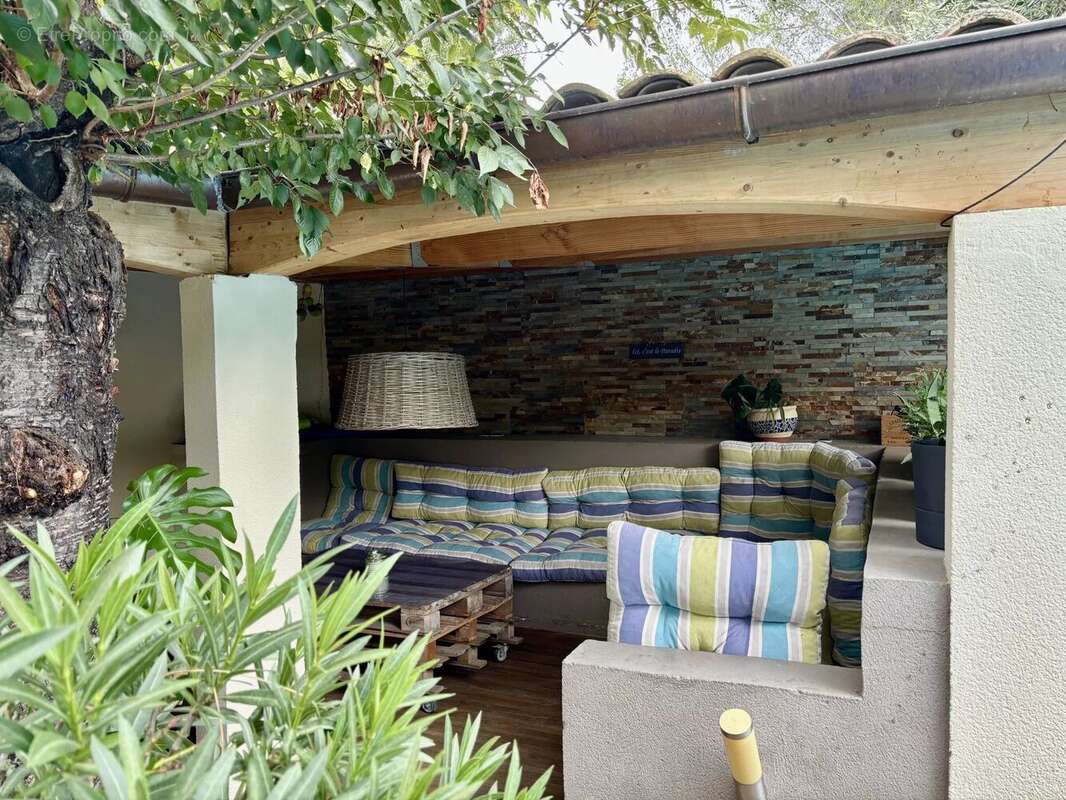 Maison à LES ANGLES