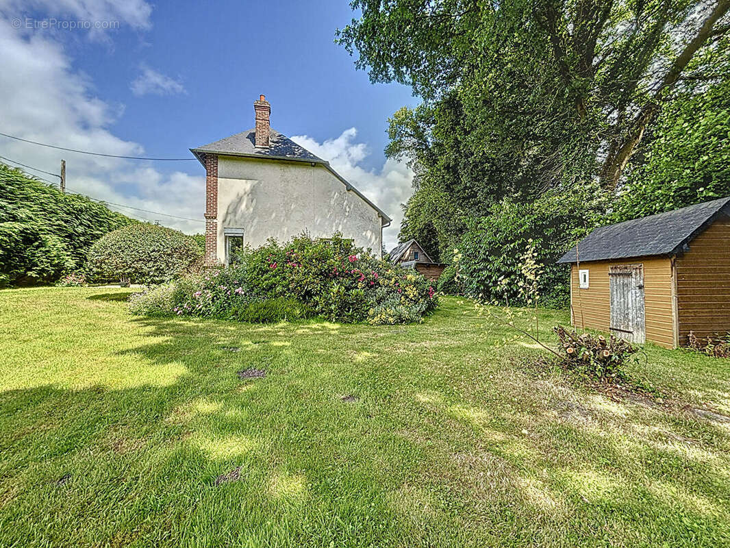 Maison à LE MESNIL-GUILLAUME