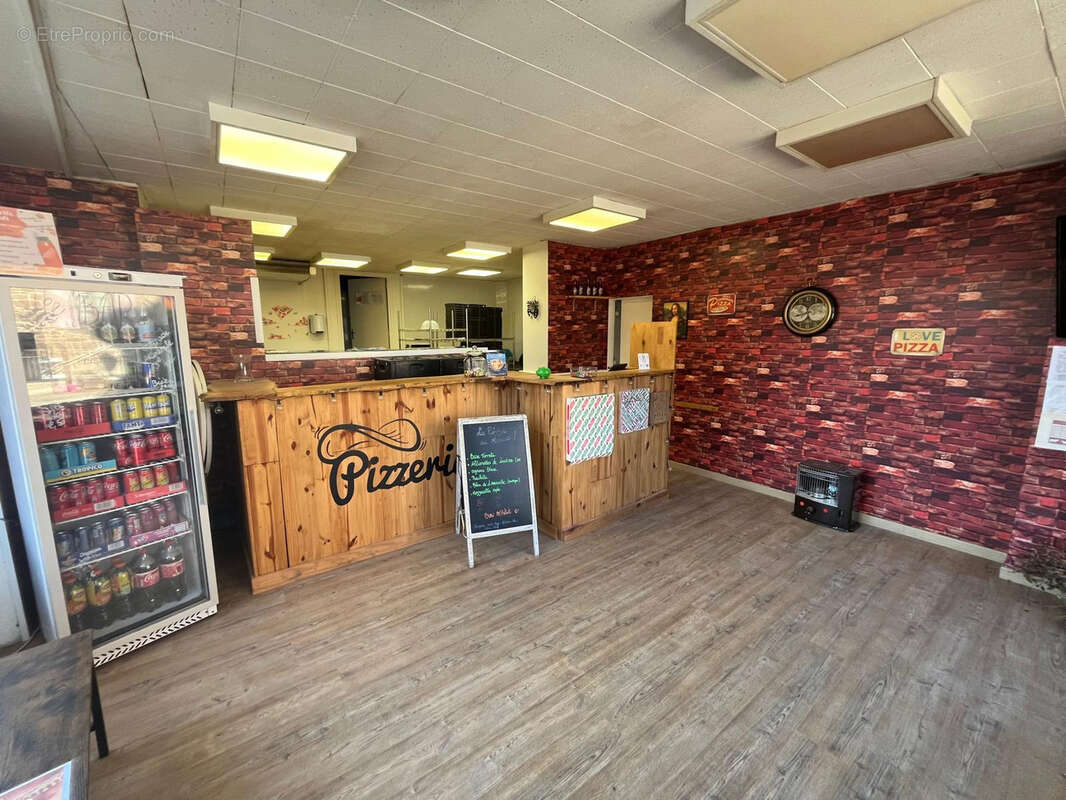 Commerce à SAINT-SAUVES-D'AUVERGNE