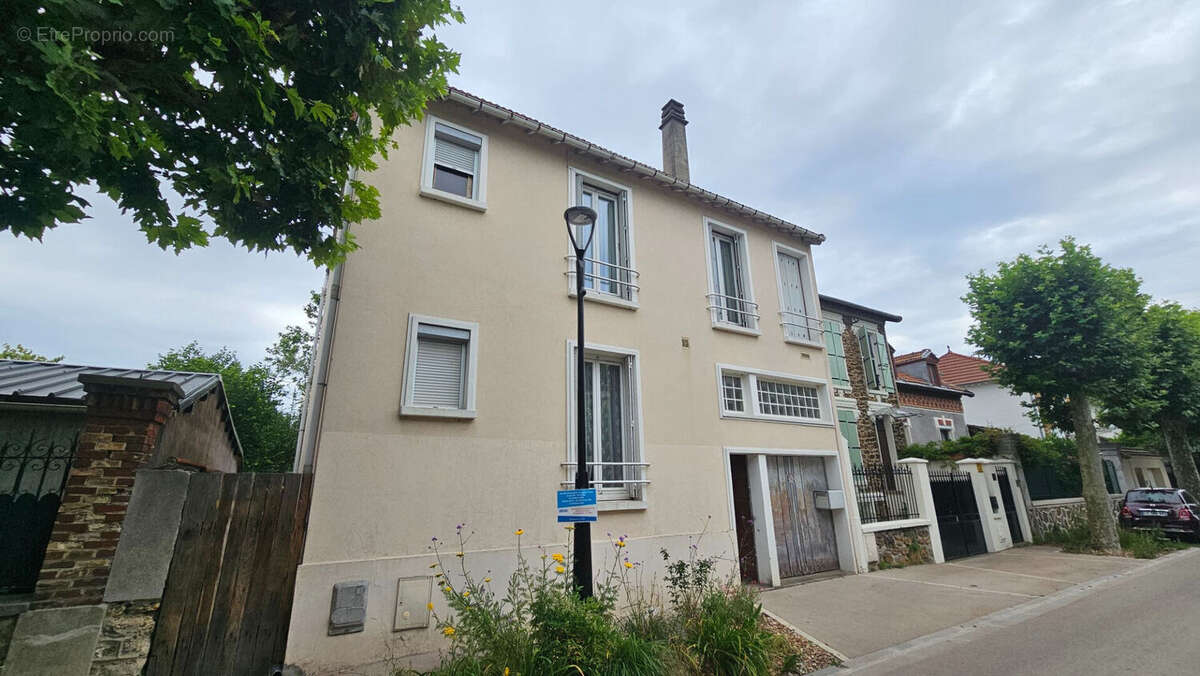 Maison à JOINVILLE-LE-PONT