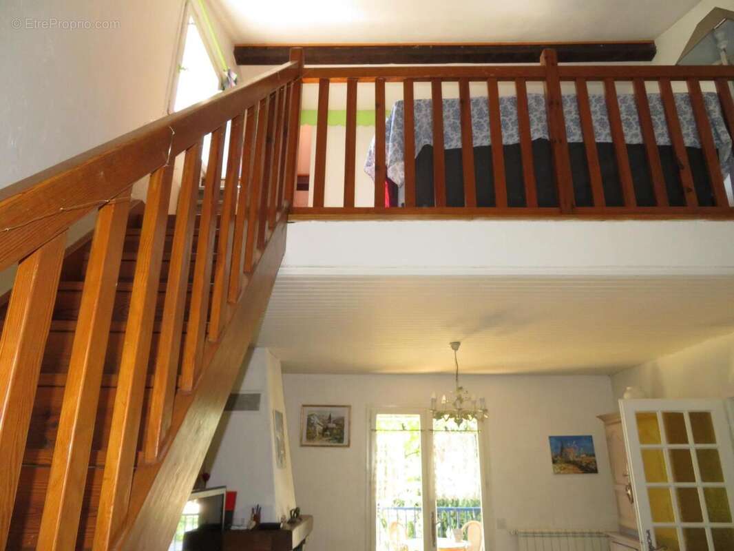   - Maison à DRAGUIGNAN