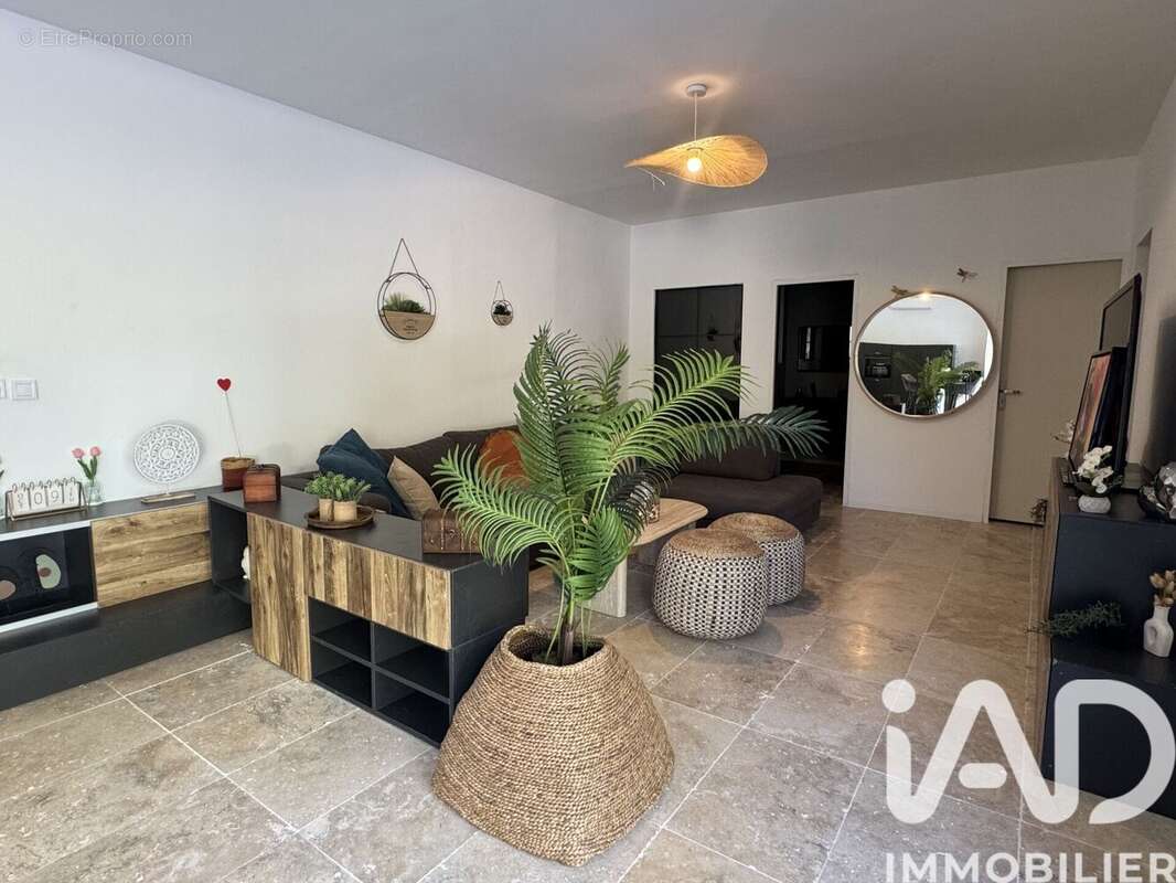 Photo 7 - Maison à NIMES
