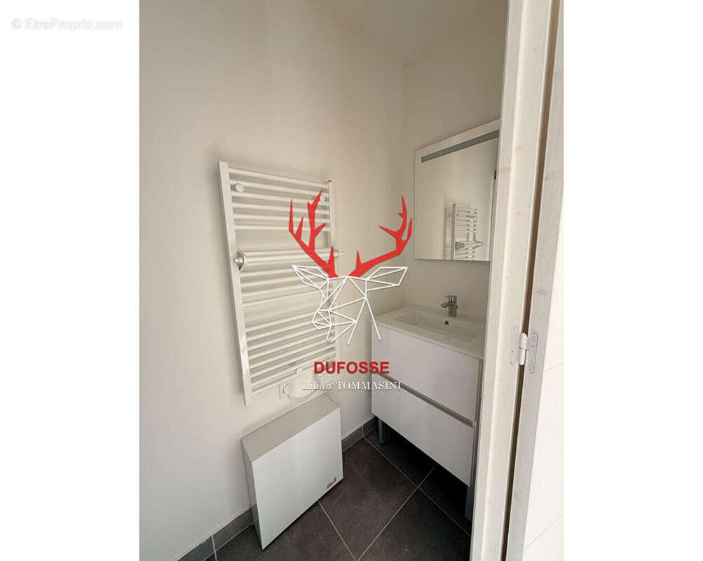 Appartement à CHARBONNIERES-LES-BAINS