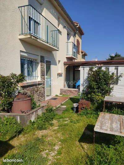 Maison à SAINT-CYPRIEN