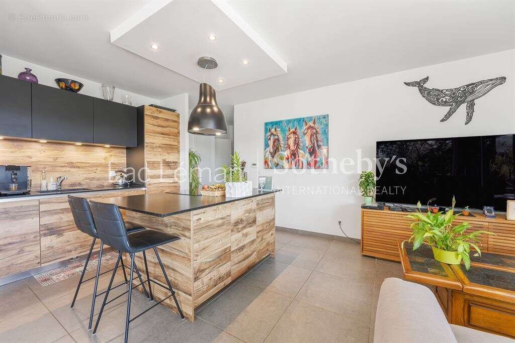 Appartement à VETRAZ-MONTHOUX