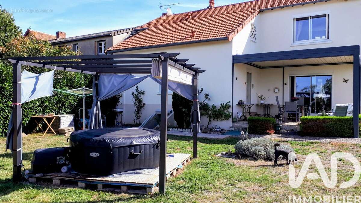 Photo 2 - Maison à VERNUSSE