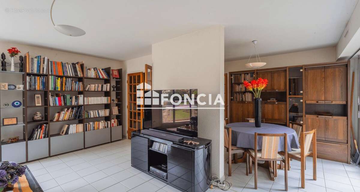 Appartement à RUEIL-MALMAISON