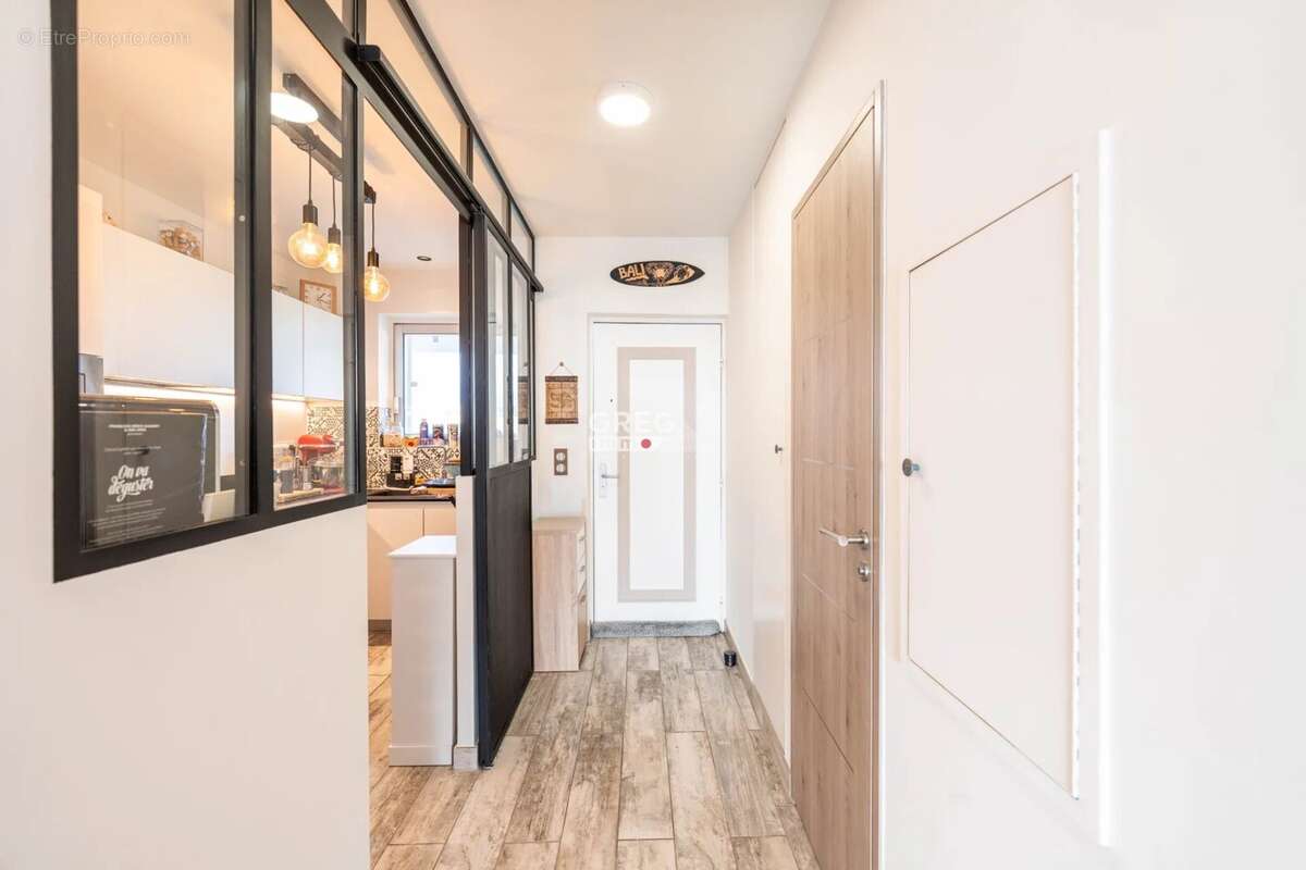 Appartement à VILLENEUVE-LOUBET