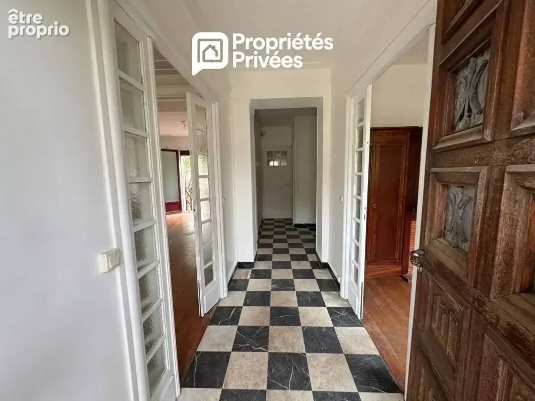 Maison de 235 m² - 5 chambres - secteur Souvenir Français - photo 7