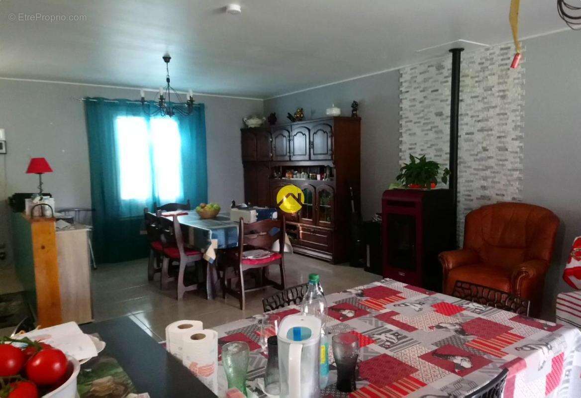 Maison à SAINT-AMAND-MONTROND