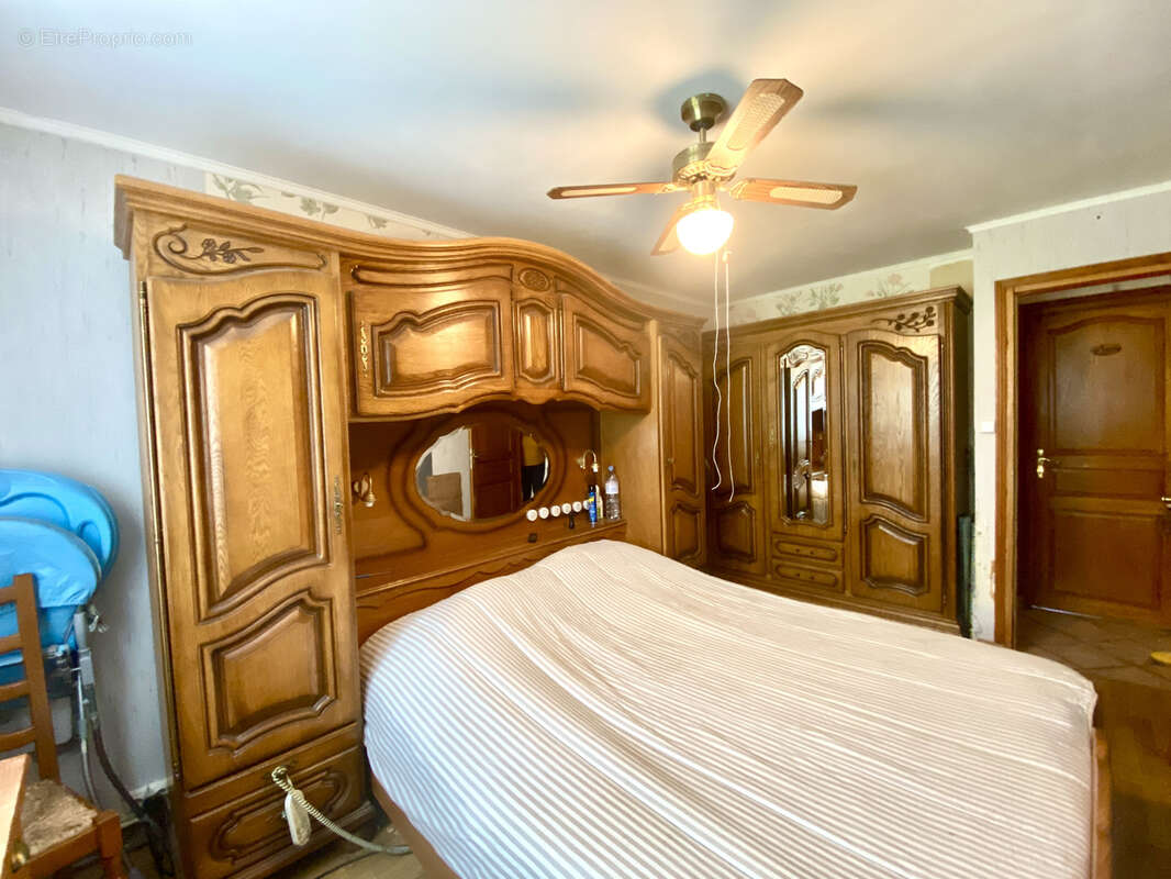 Maison à AULNOYE-AYMERIES