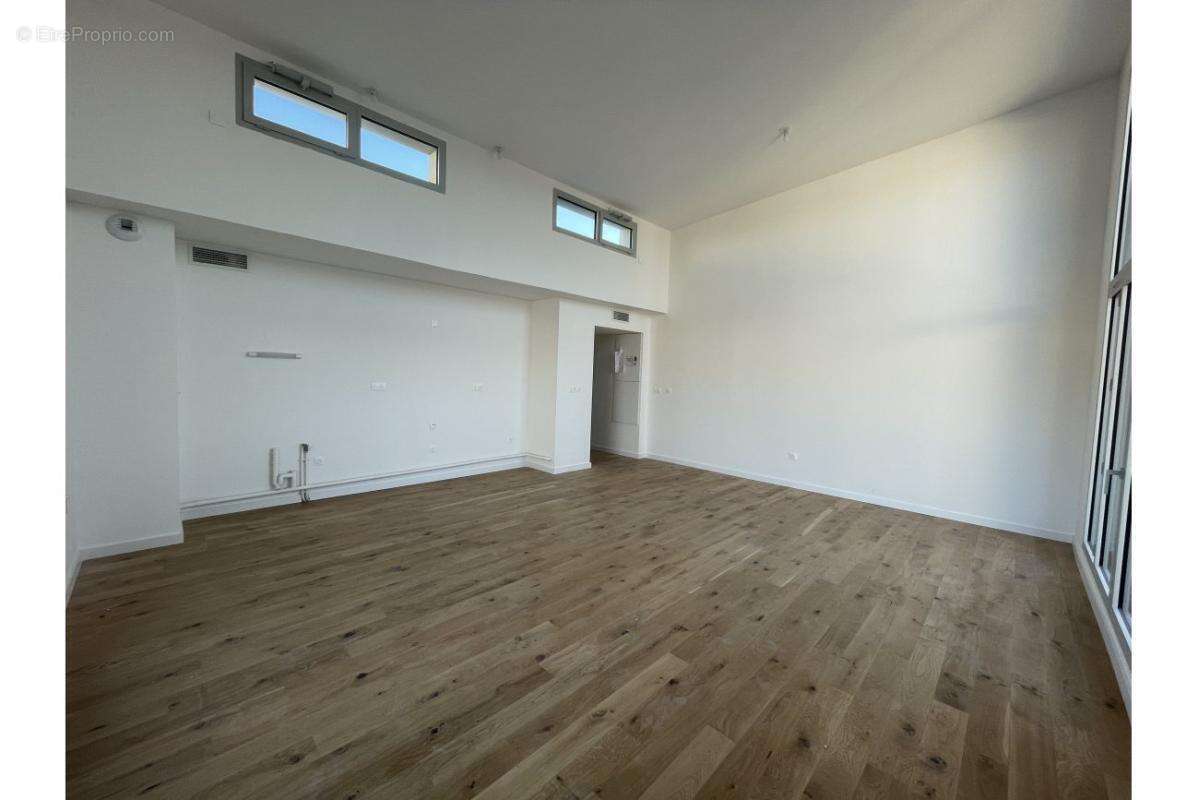 Appartement à AUZEVILLE-TOLOSANE
