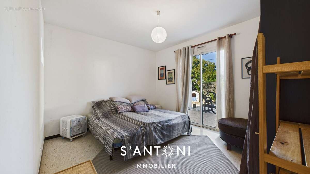 Maison à LIGNAN-SUR-ORB