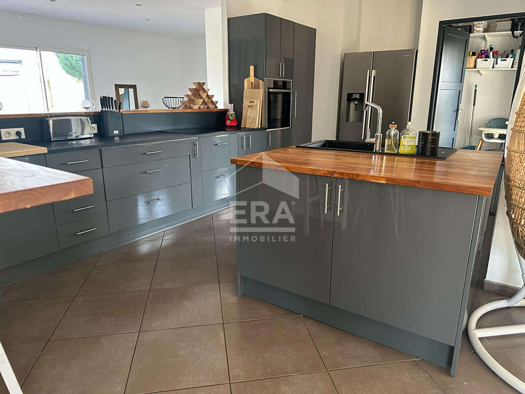 Maison 232m² à montpon-ménestérol - photo 10