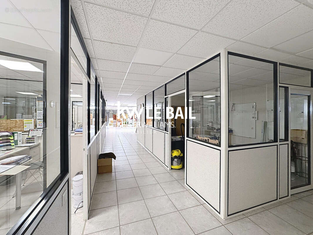 Commerce 5 860 m² à vendre à Lagardelle (46220) - photo 9