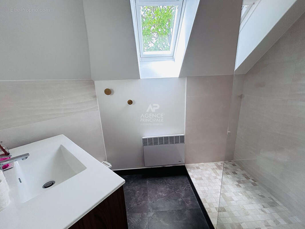 Maison Vaux Sur Seine 8 pièce(s) 203 m2 - photo 12