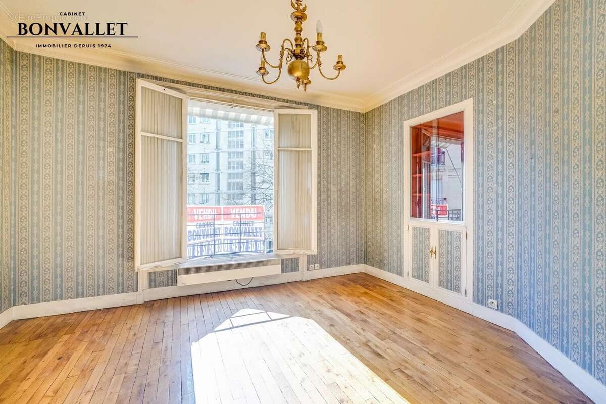 Appartement à PARIS-15E