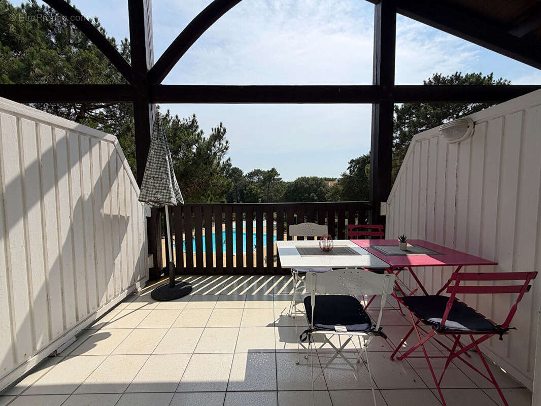 T2 + mezzanine, piscine et vue golf - photo 6