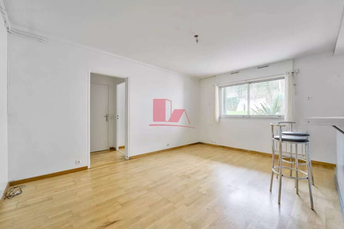 Appartement à ISSY-LES-MOULINEAUX