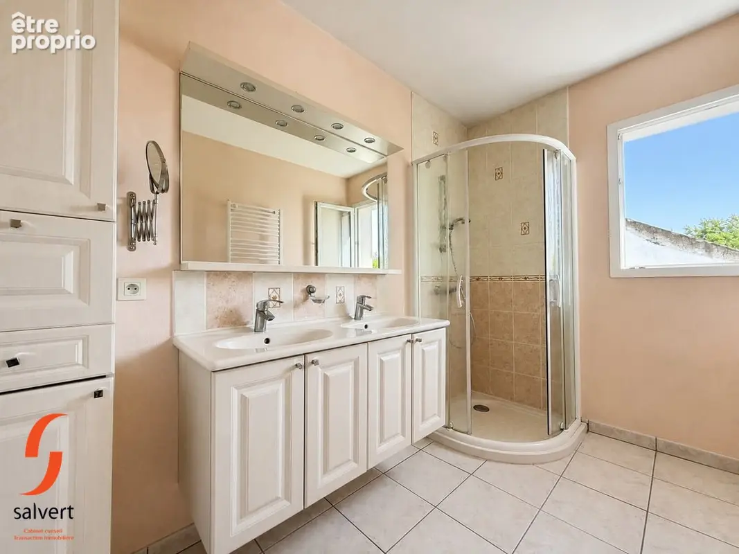 A vendre, Maison 4 chambres, ascenseur, garage, jardin. - photo 8
