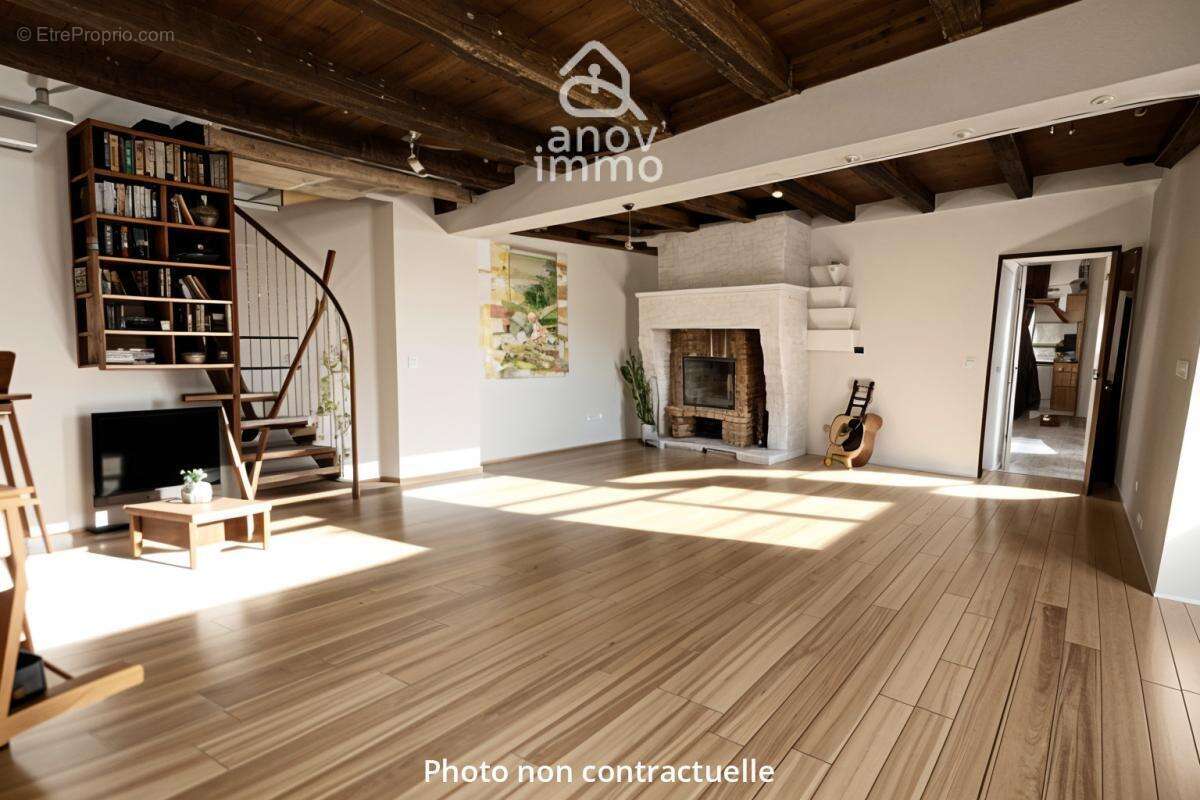 Maison charentaise avec petit jardin à rénover - La Couronne - photo 3