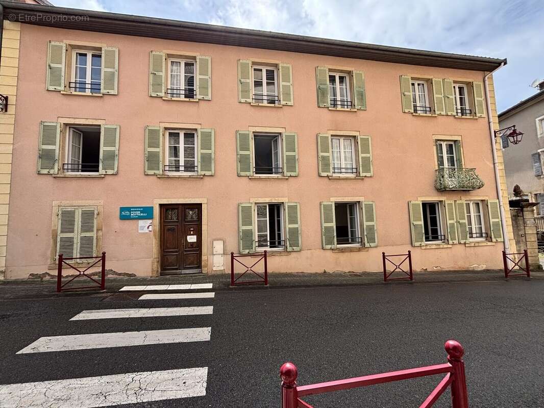 Appartement 500 m² à Saint-Igny-De-Vers  - photo 3