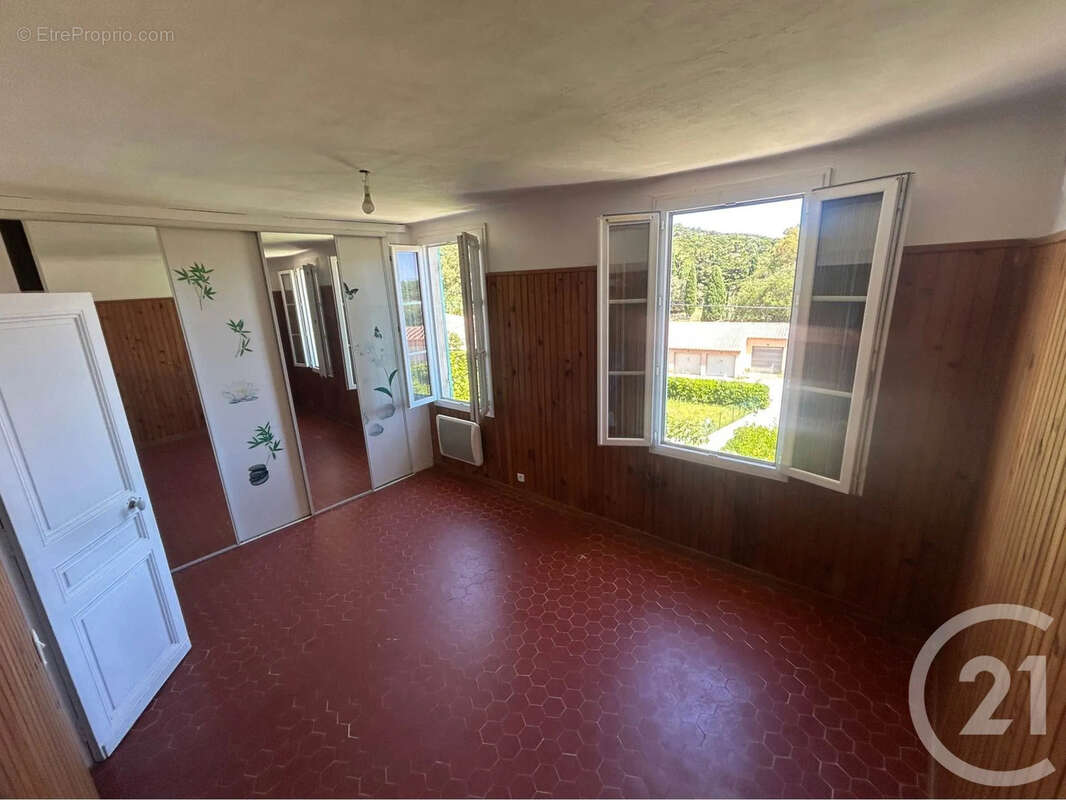 Maison 109 m² à Le Lavandou  - photo 9
