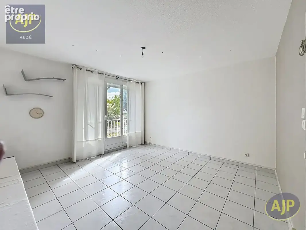 Appartement à REZE