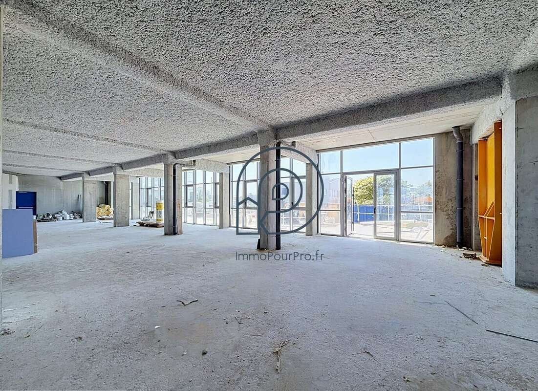 Commerce 941 m² à Dunkerque  - photo 7