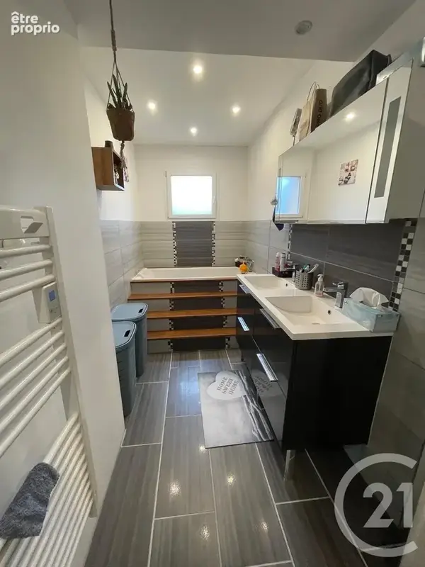 Maison 161 m² à Coutras  - photo 5