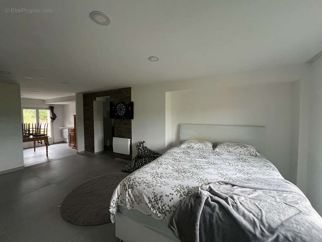 Maison à SAINT-VICTOR