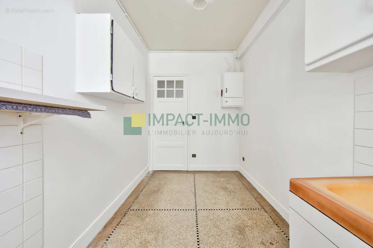 Appartement à COURBEVOIE