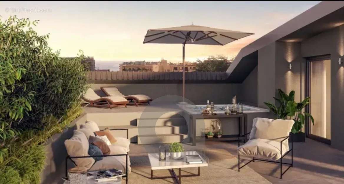 Appartement à ROQUEBRUNE-CAP-MARTIN