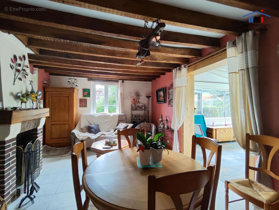 Maison à LONGNY-AU-PERCHE